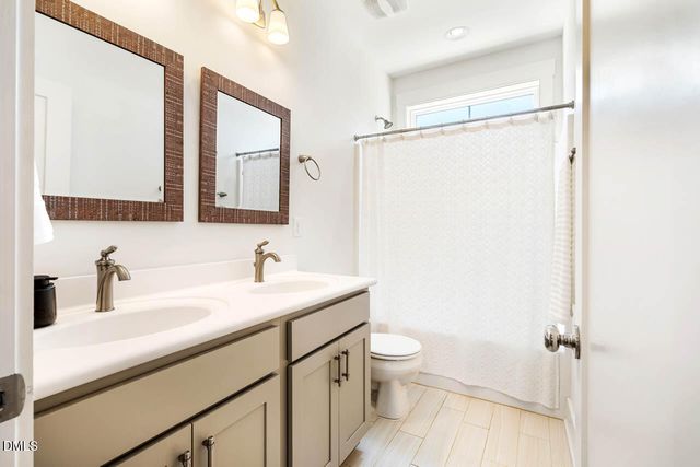 20 Cardinal Ridge Road, Chapel Hill, NC 27516