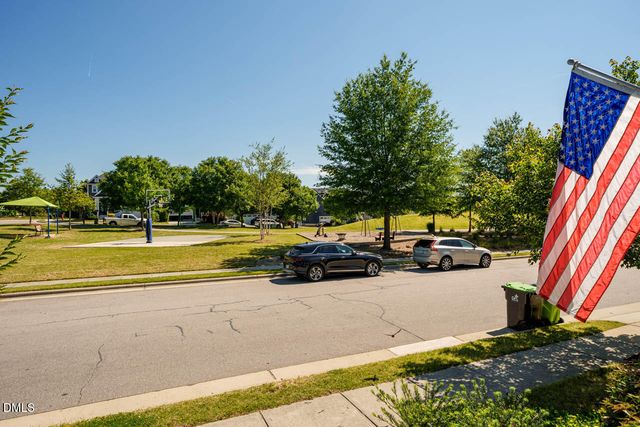 20 Cardinal Ridge Road, Chapel Hill, NC 27516