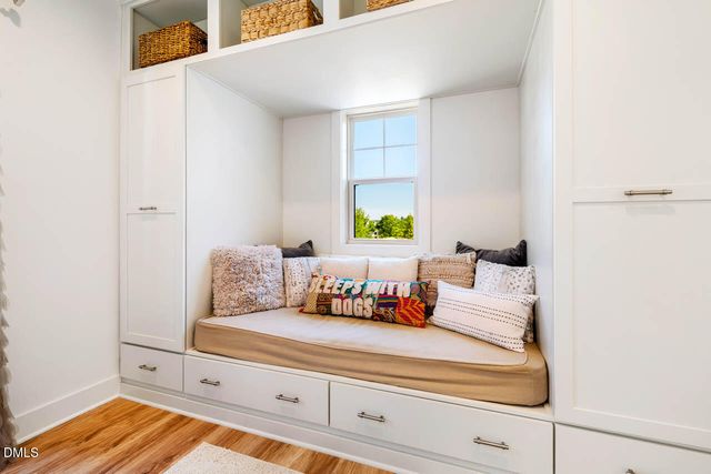 20 Cardinal Ridge Road, Chapel Hill, NC 27516