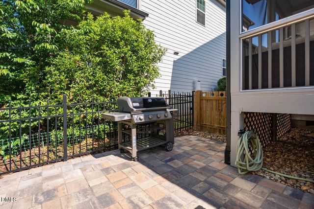20 Cardinal Ridge Road, Chapel Hill, NC 27516