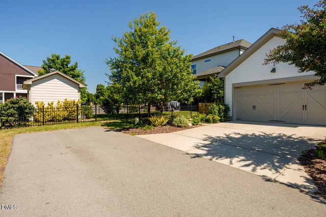 20 Cardinal Ridge Road, Chapel Hill, NC 27516