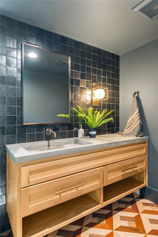 6909 Bob O Link Drive, Dallas, TX 75214