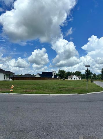 27012 Napa Ln, Zachary, LA 70791