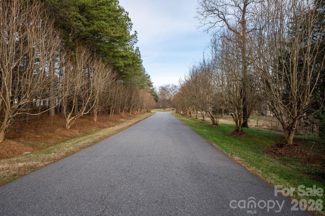 2301 Willow Creek Drive, Newton, NC 28658