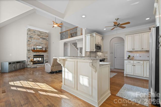 2301 Willow Creek Drive, Newton, NC 28658