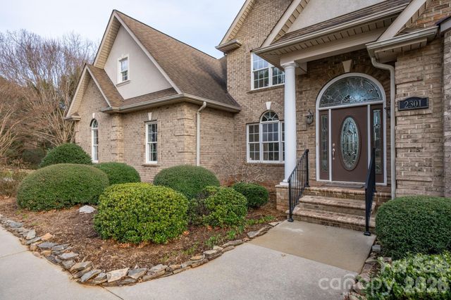 2301 Willow Creek Drive, Newton, NC 28658