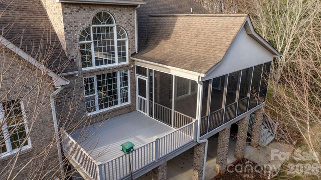 2301 Willow Creek Drive, Newton, NC 28658