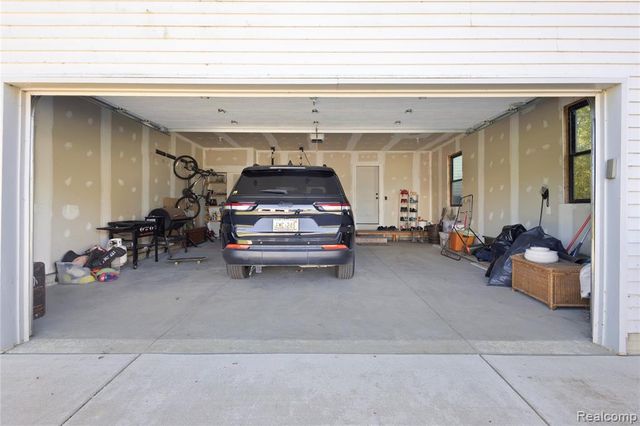 1989 S Lapeer Road, Lapeer, MI 48446