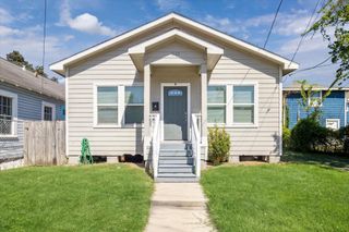 7047 Avenue E, Houston, TX 77011