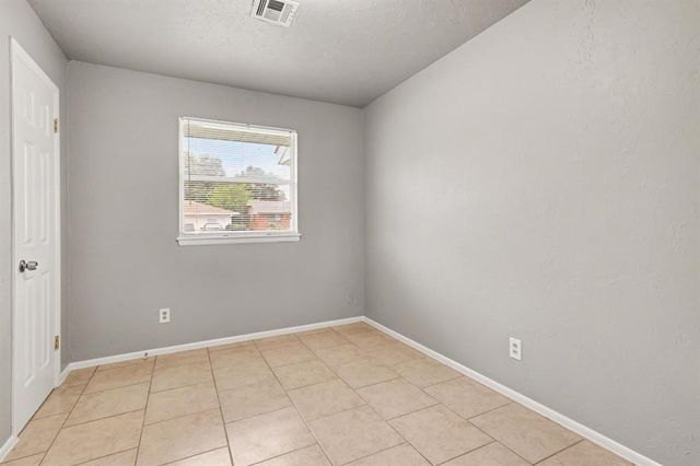 308 Arnold Avenue, Moore, OK 73160