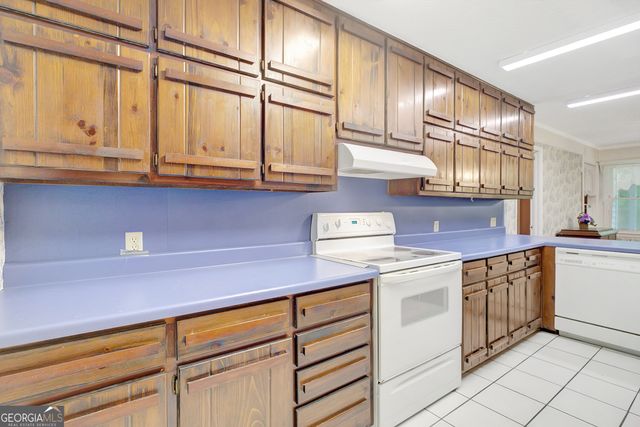 155 Pine Tree Drive, Fayetteville, GA 30214