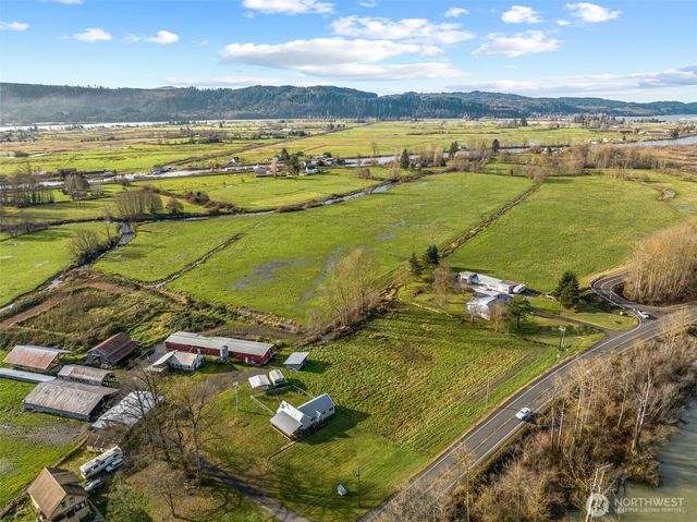 252 SR 409, Cathlamet, WA 98612