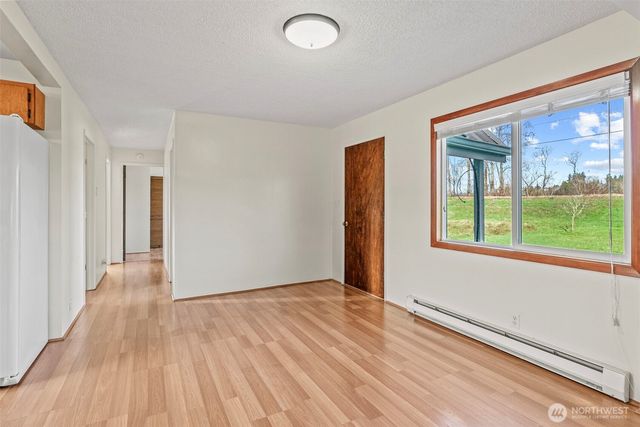 252 SR 409, Cathlamet, WA 98612