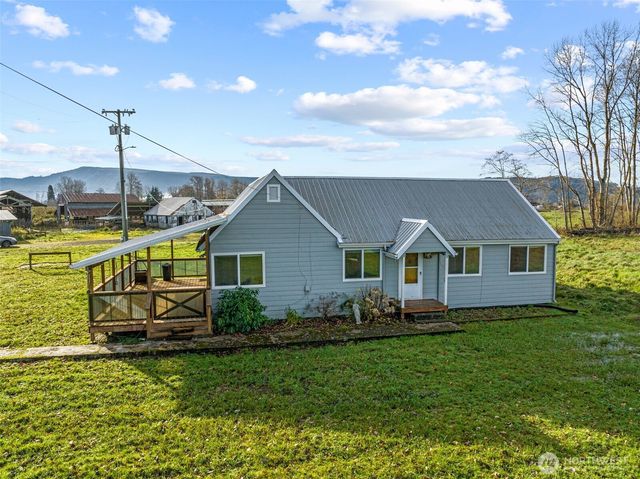 252 SR 409, Cathlamet, WA 98612