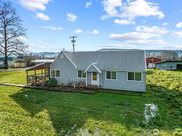 252 SR 409, Cathlamet, WA 98612