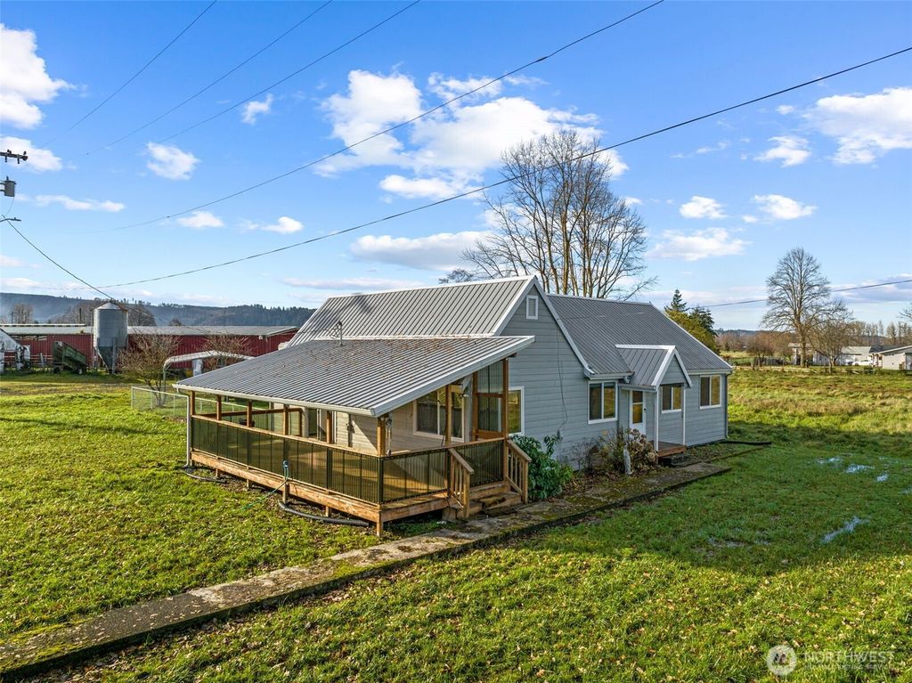 252 SR 409, Cathlamet, WA 98612