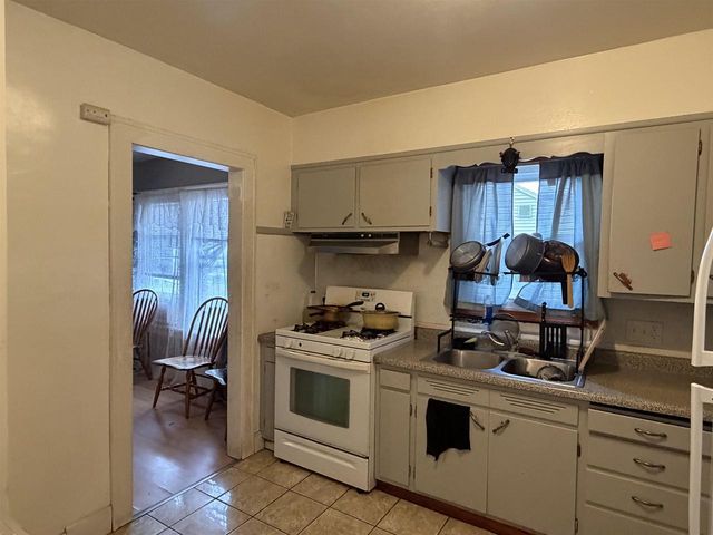 928 Gerald Avenue, Beloit, WI 53511