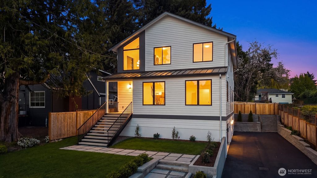 6214 40th Avenue NE, Seattle, WA 98115