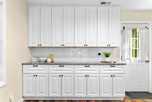 369 Hillview Drive, Johnstown, OH 43031