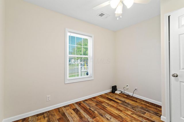 369 Hillview Drive, Johnstown, OH 43031