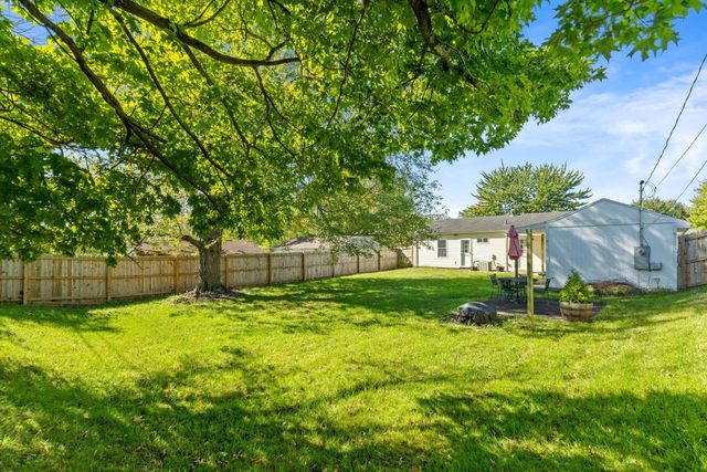 369 Hillview Drive, Johnstown, OH 43031