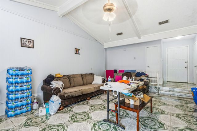 1721 Overbrook Drive, Arlington, TX 76014