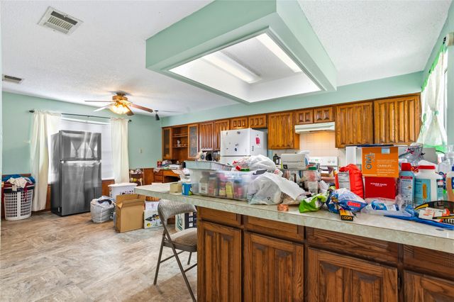 1721 Overbrook Drive, Arlington, TX 76014