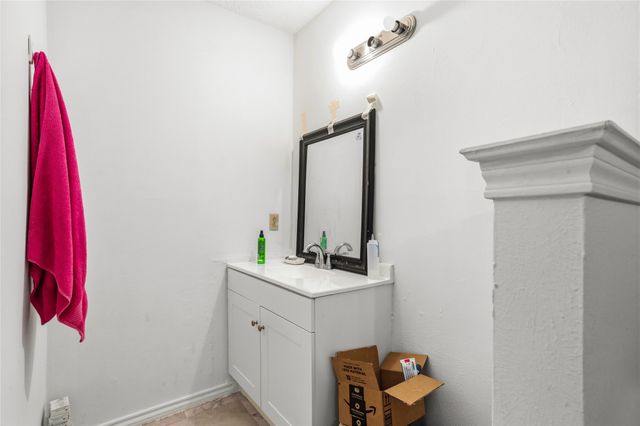 1721 Overbrook Drive, Arlington, TX 76014