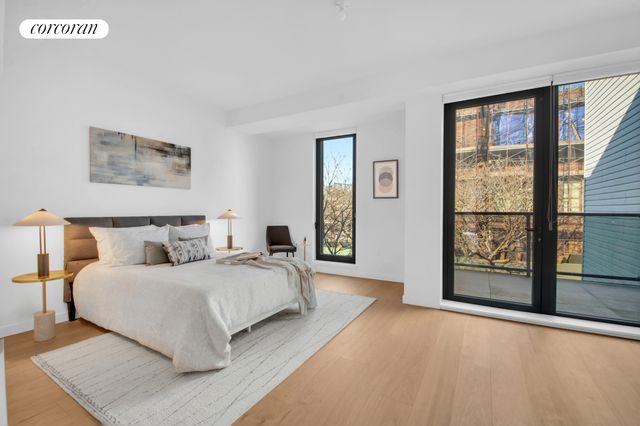 28 HUNTINGTON Street, New York City, NY 11231