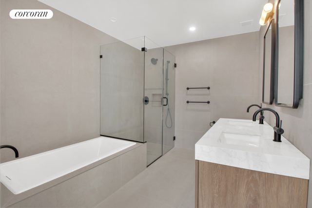 28 HUNTINGTON Street, New York City, NY 11231