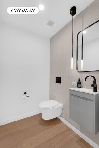 28 HUNTINGTON Street, New York City, NY 11231