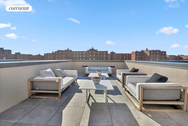 28 HUNTINGTON Street, New York City, NY 11231