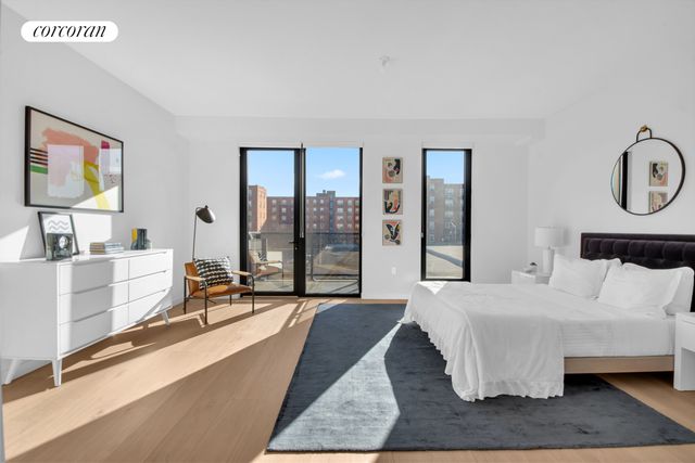 28 HUNTINGTON Street, New York City, NY 11231
