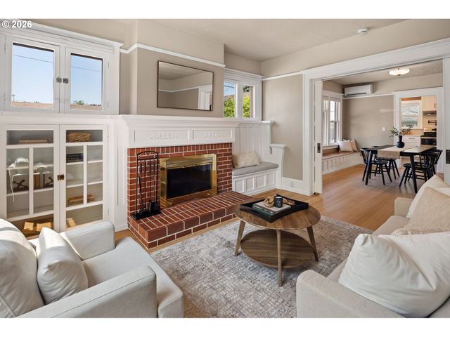 199 SANTA CLARA Ave, Eugene, OR 97404