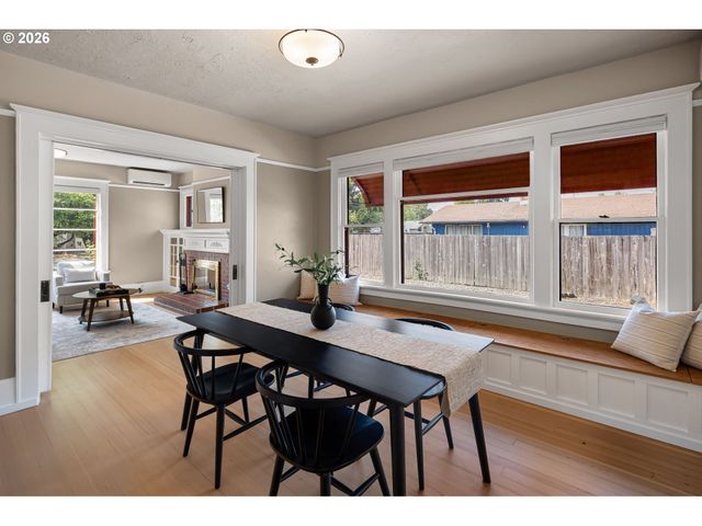 199 SANTA CLARA Ave, Eugene, OR 97404