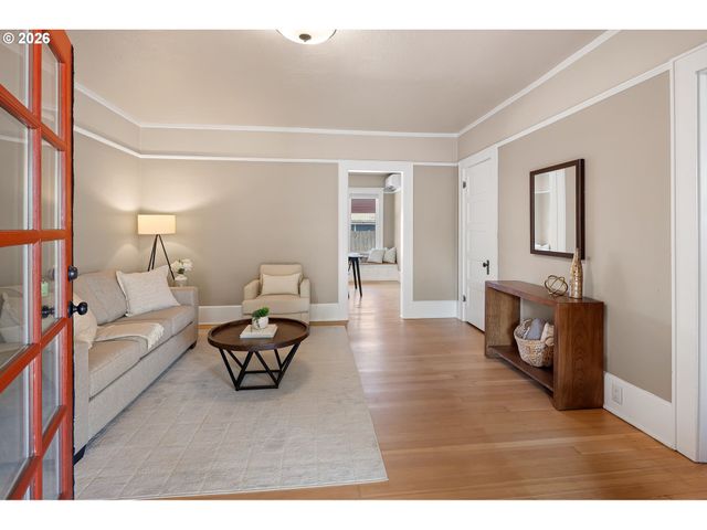 199 SANTA CLARA Ave, Eugene, OR 97404