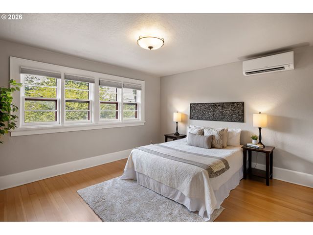 199 SANTA CLARA Ave, Eugene, OR 97404