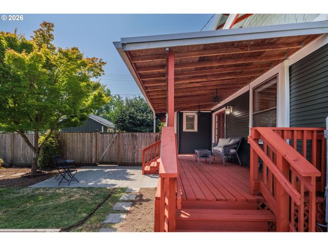 199 SANTA CLARA Ave, Eugene, OR 97404