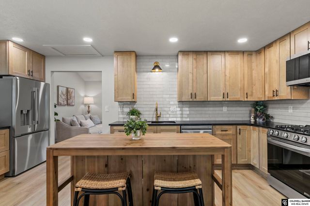 5210 Jade Court, Lincoln, NE 68516