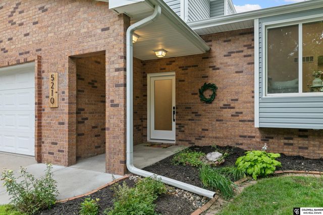 5210 Jade Court, Lincoln, NE 68516