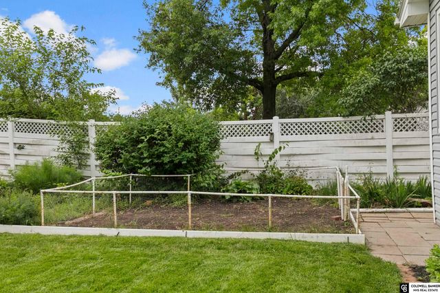 5210 Jade Court, Lincoln, NE 68516