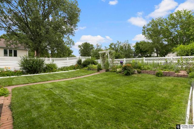 5210 Jade Court, Lincoln, NE 68516