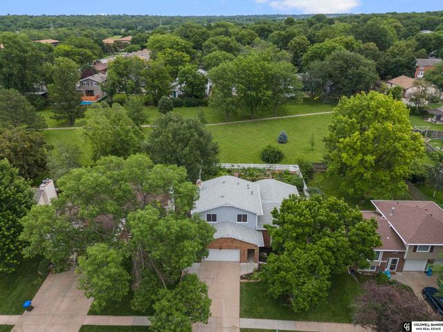 5210 Jade Court, Lincoln, NE 68516
