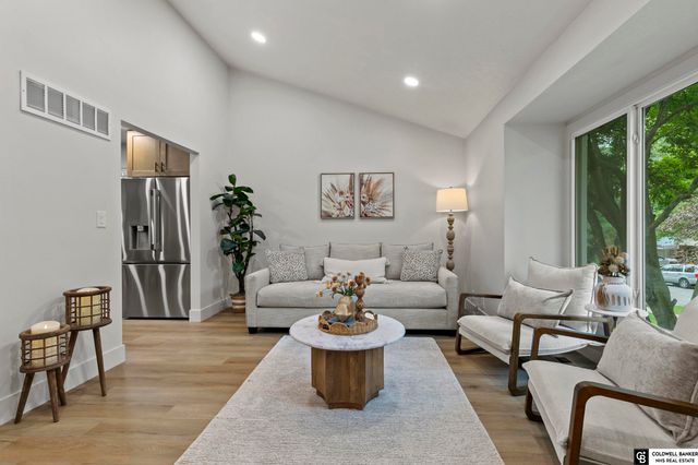 5210 Jade Court, Lincoln, NE 68516