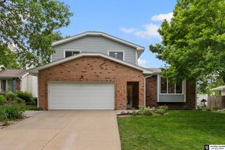 5210 Jade Court, Lincoln, NE 68516