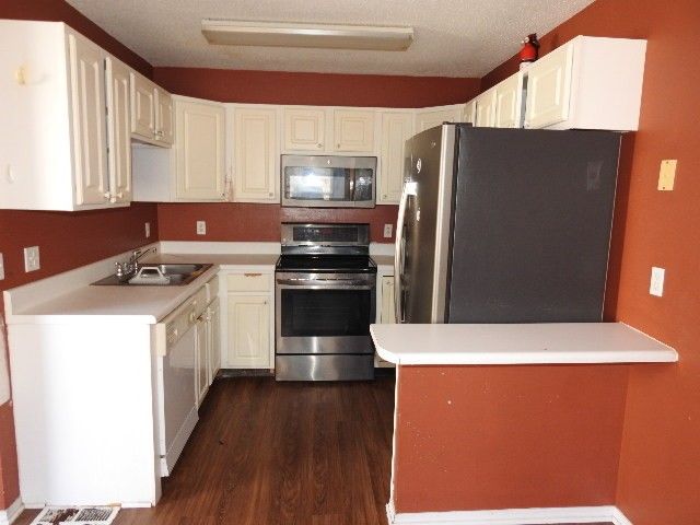 208 Brittany Park Cir, Antioch, TN 37013