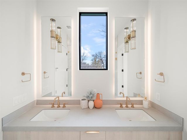 2107 Brackenridge ST 1, Austin, TX 78704