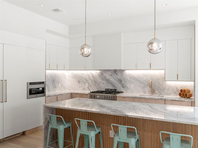 2107 Brackenridge ST 1, Austin, TX 78704