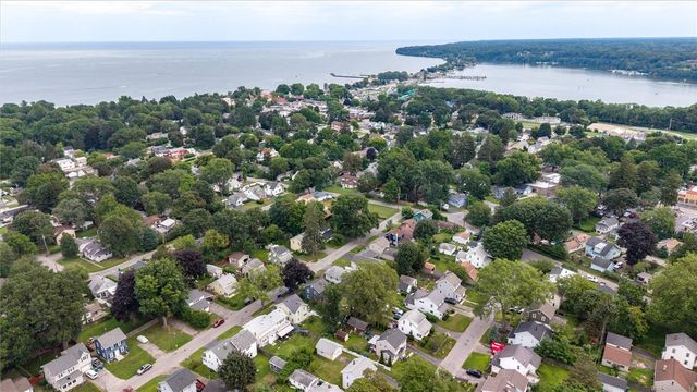 77 Bayton Drive, Irondequoit, NY 14622