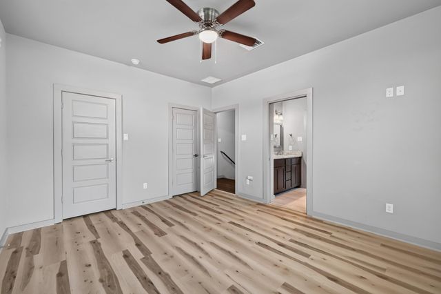 2204 E 13th ST B, Austin, TX 78702